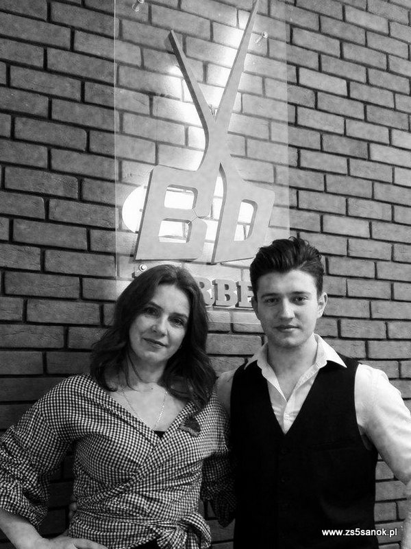 2 18195338 141157963090988 921773924 o2